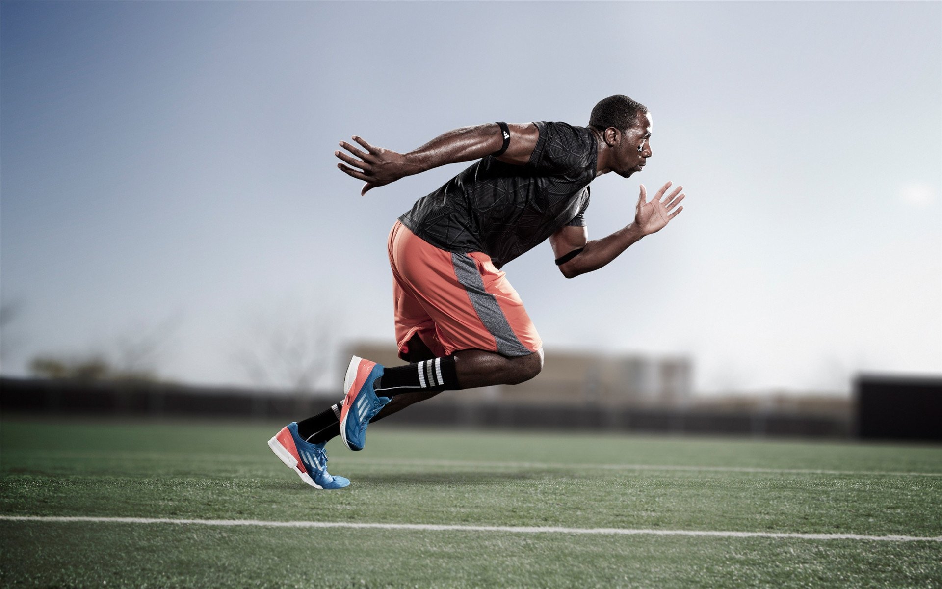 骑士三连胜到手,米切尔率队势头正旺,爵士队米切尔伤势