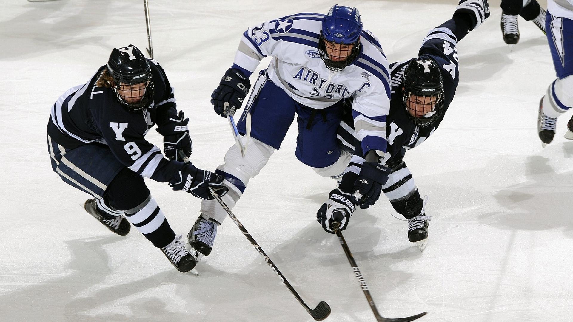 《PUBGMobile》终极操作全球大赛，高手厮杀激烈！